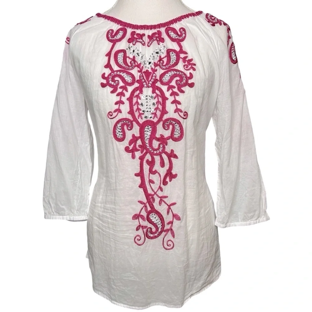 CHICO'S Anelle Blouse 3/4 sleeves Embroidered Embellished White Fuchsia Like new - Picture 5 of 16